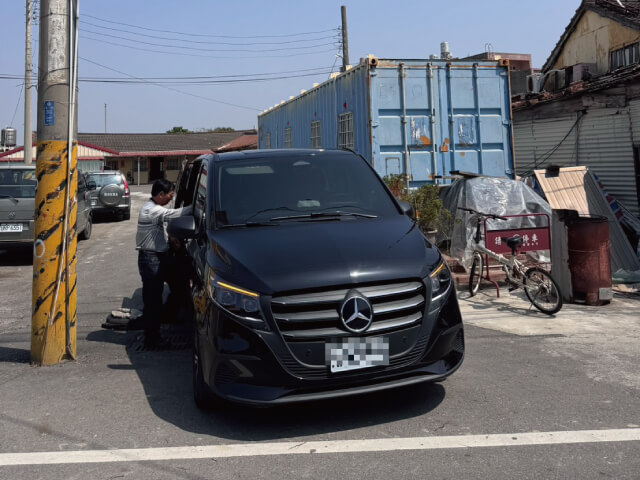 利捷包車的最新花絮圖片